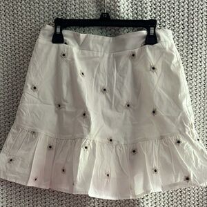 Altar’d State Skirt; White with embroidered flowers Size: S